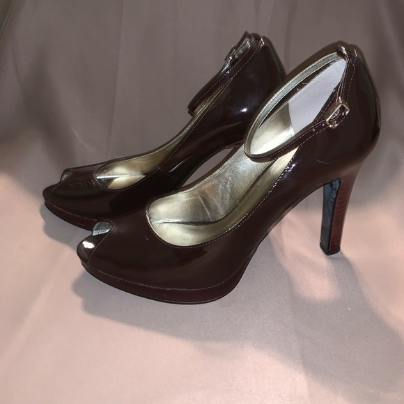 Nine West peep toe heels - Picture 1 of 8